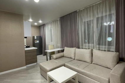 Квартира на сутки с отличным ремонтом в Островце!